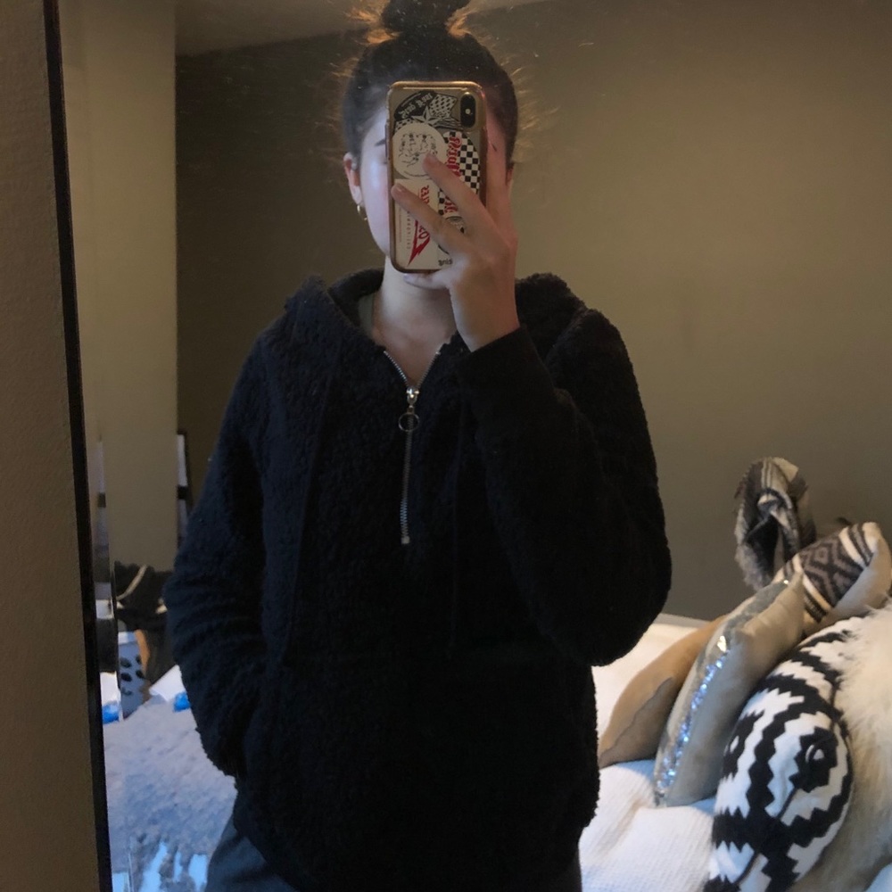 Black sherpa quarter zip